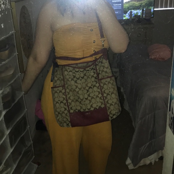 COACH Signature canvas LARGE Hobo - Picture 2 of 16